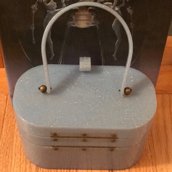 ✨💙✨ RARE! ✨💙✨ Lucite 🚌 double decker 🚌 box bag in Glitter Baby Blue! ✨💙✨ - Picture 4 of 9